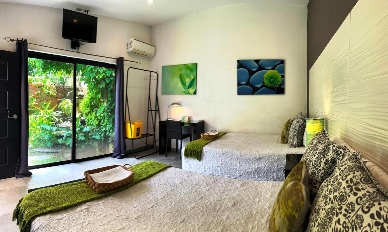 Hotel Boutique Valverde Santa Elena San Salvador Exteriör bild