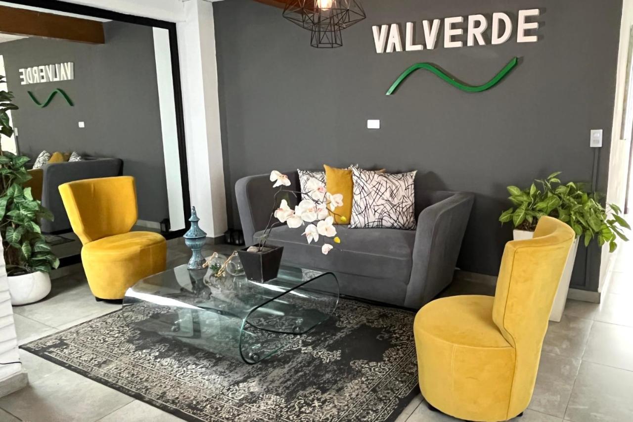 Hotel Boutique Valverde Santa Elena San Salvador Exteriör bild