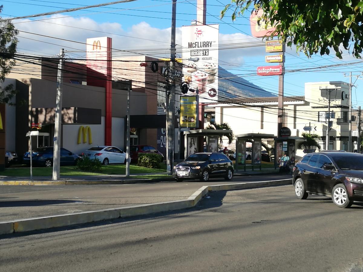 Hotel Boutique Valverde Santa Elena San Salvador Exteriör bild